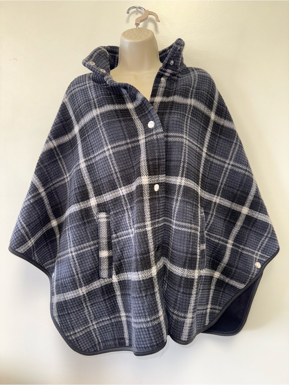 Parasuco (Small//Medium) Blue/Grey Plaid Button Up Poncho Shacket